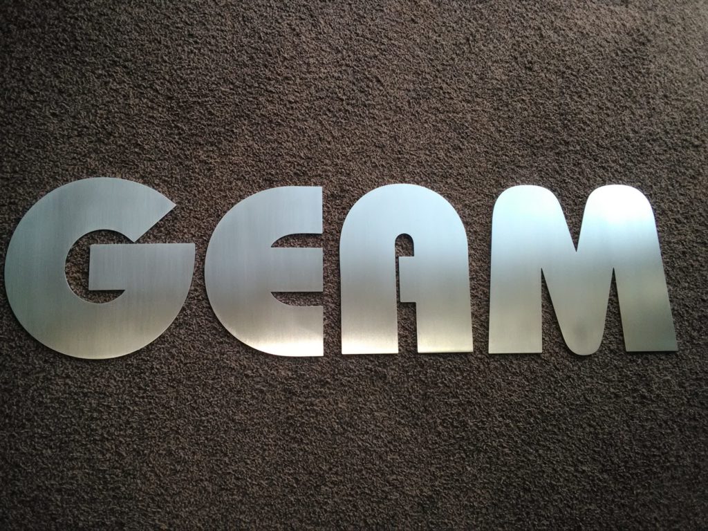 nerezovy napis GEAM DIAMO statni podnik best-e-shop